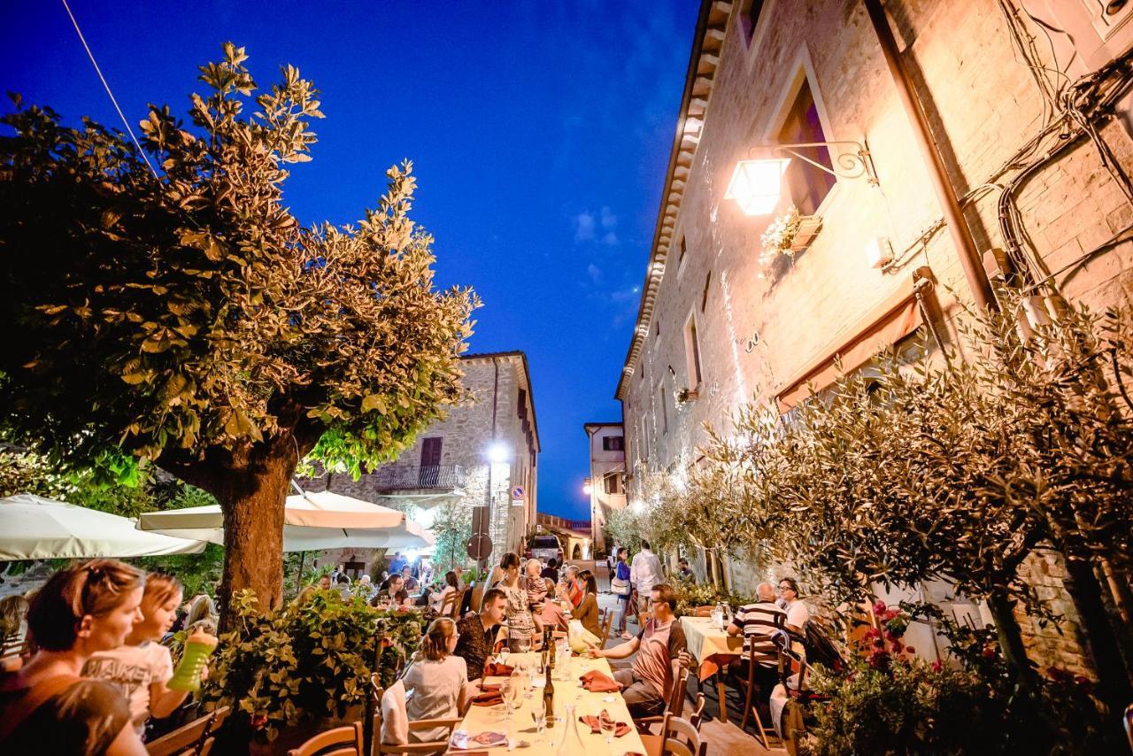 Hotel Le Vecchie Cantine Chianni Exteriér fotografie